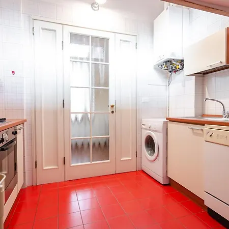 Stylish One Bedroom In The Heart Of