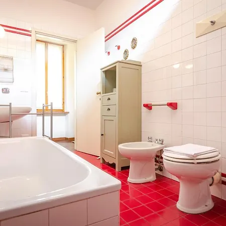 Apartment Stylish One Bedroom In The Heart Of