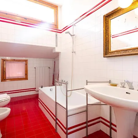 Stylish One Bedroom In The Heart Of Apartment Bologna