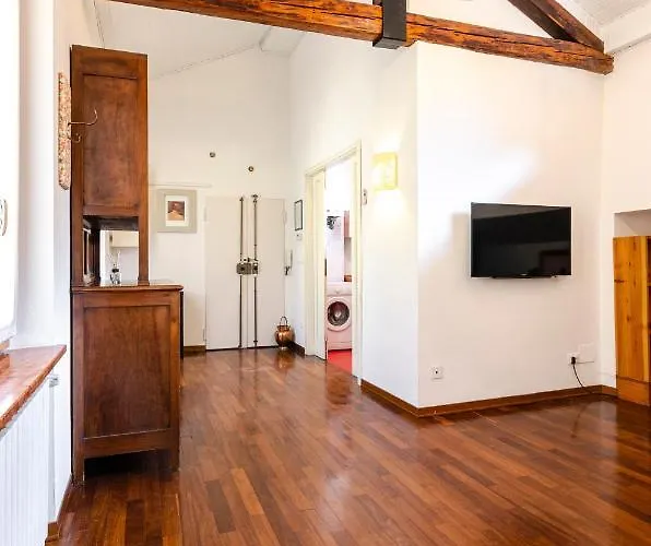 Stylish One Bedroom In The Heart Of * 博洛尼亚